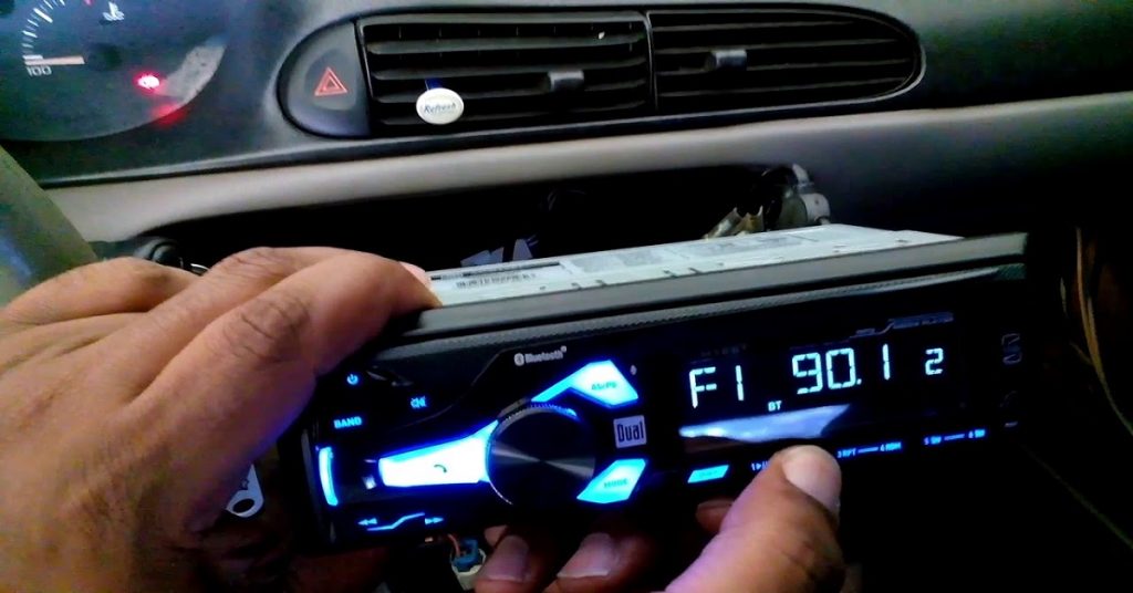 how to fix a car stereo that has no sound