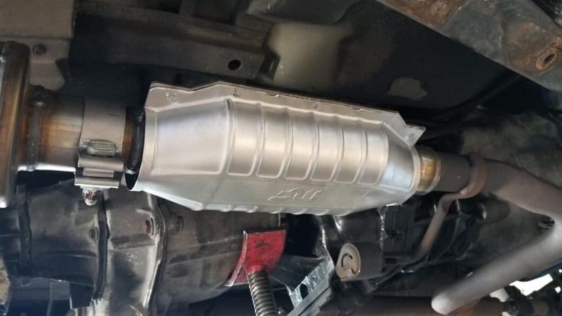 How to install a universal catalytic converter